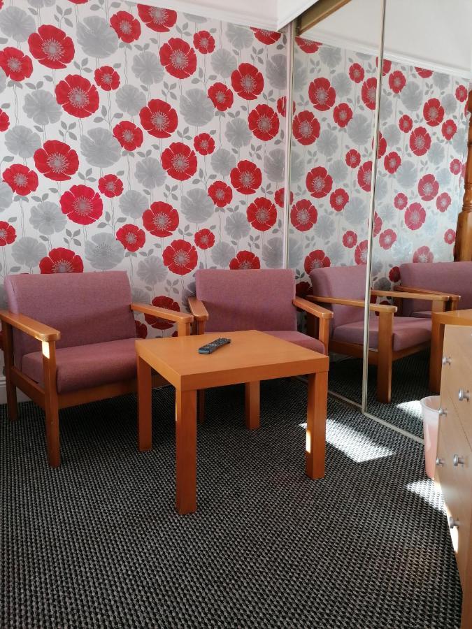 Karmary Guest House 세인트오스틀 외부 사진