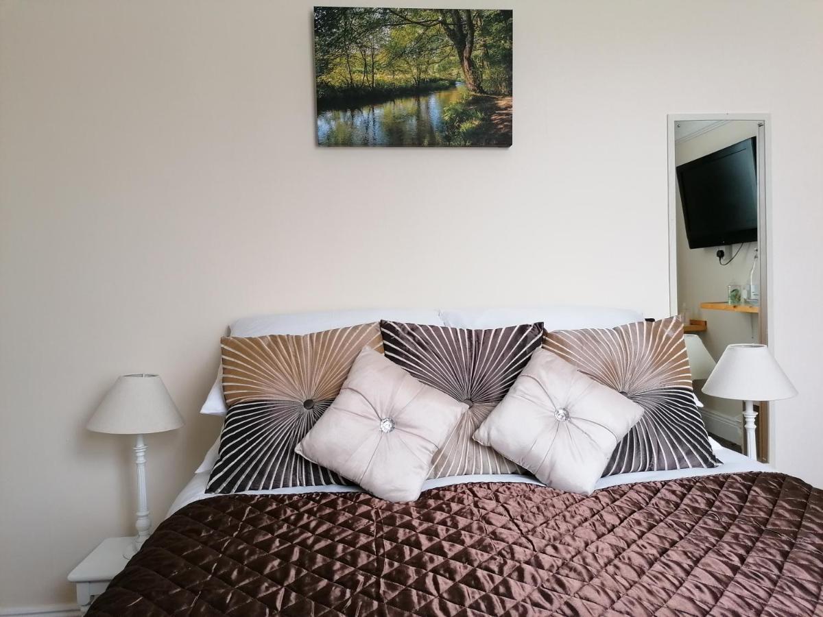 Karmary Guest House 세인트오스틀 외부 사진